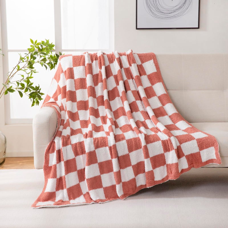 YIRUIO Throw Blanket Checkered Chessboard Fluffy Fuzzy Warmer Comfort Reversible Super Soft Cozy for Home Decor Bed Couch Sofa Living Room Red 60x80