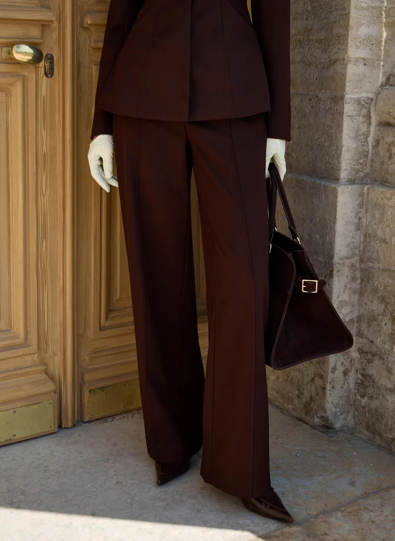 ليتشي بنطلون فضفاض مع طيات