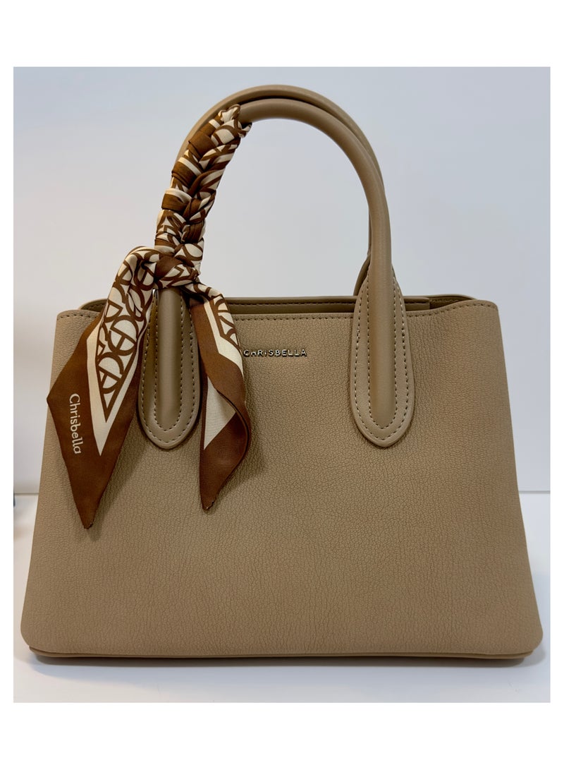 CHRISBELLA Textured Leather Handbag with Strap and mini Wallet (26X11X18 cm) colour: Beige Cream - Image 2