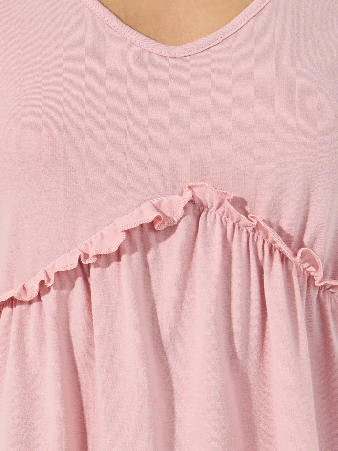 اريا رومانس بلوزة ARIA ROMANCE بياقة V وتفاصيل كشكش