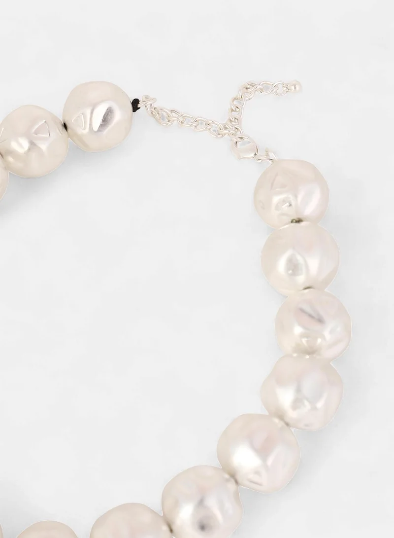 SOHI Dented-Ball Collar Artificial Necklace Jewellery