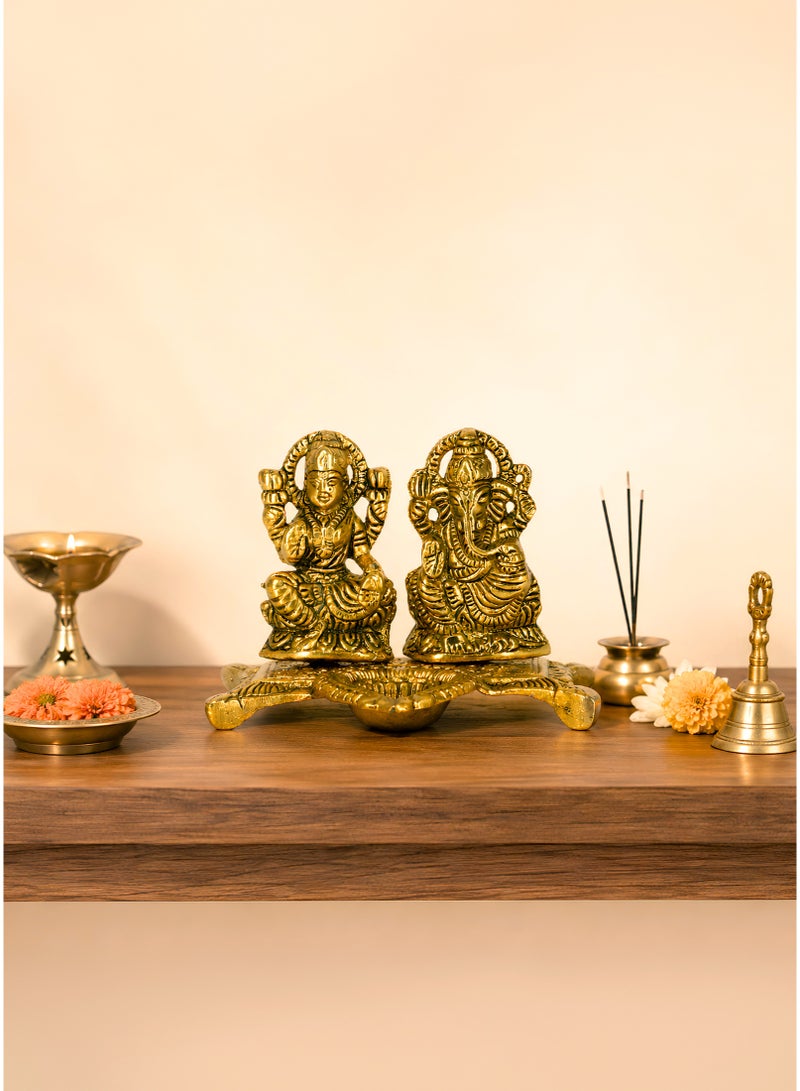 Madhoor Metal Lakshmi Ganesha Decorative Diya for Pooja, Aarti & Diwali, 1 Set - Image 1