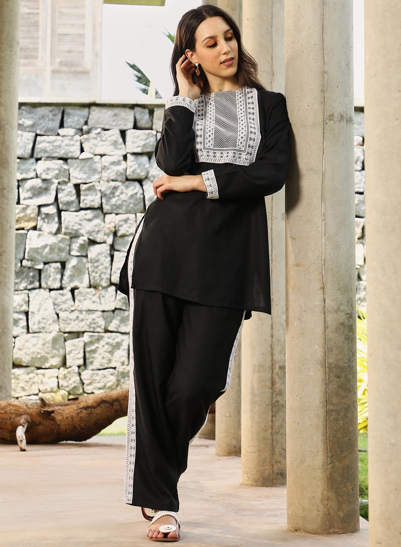 QISSA Qissa Women's Onyx Black Schiffli-Block Kurta Set For Casual Wear | Round Neck | Long Regular Sleeves | 2 Piece Kurta Set Designed With Comfort Fit For Everyday Ethnic Wear  - Image 1