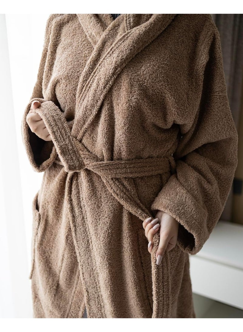 تى ام هوم روب حمام فندقي فاخر من TM HOME – قطن طبيعي 100% بملمس وبر فاخر عالي الكثافة – لون كافيه أنيق يجمع بين الدفء والرقي – تصميم مريح يناسب الرجال والنساء بمعايير فندقية عالمية - Image 1