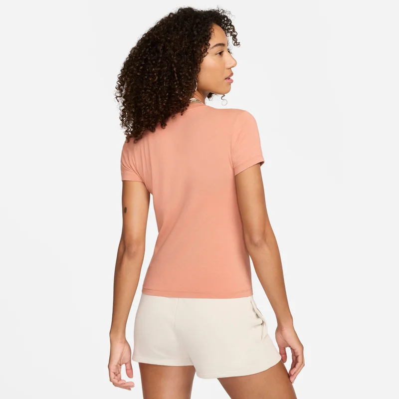 Nike Women's Sportswear Chill T-shirt