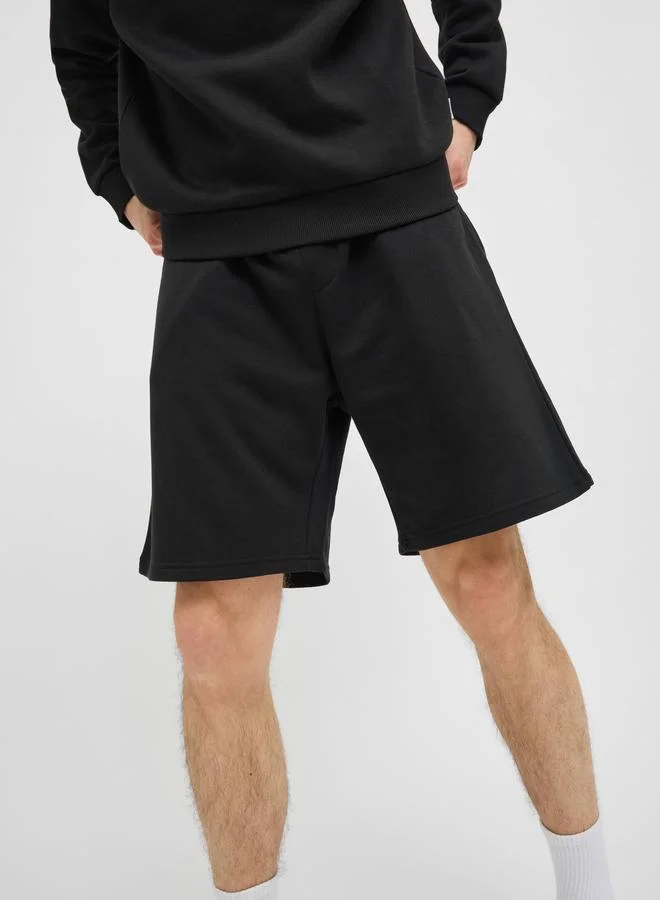 JJ Rebel JJ REBEL Solid Mid Rise Regular Fit Shorts