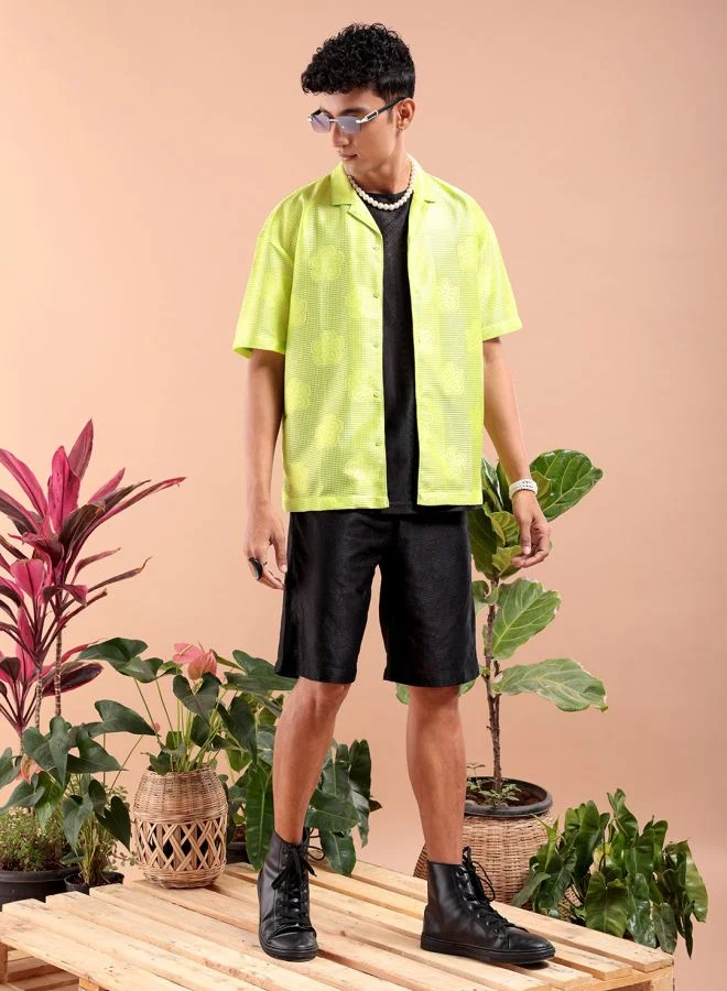 شركة المرآب الهندية Men Relaxed Fit Solid Half Sleeves Cuban Collar Resort Wear Shirt