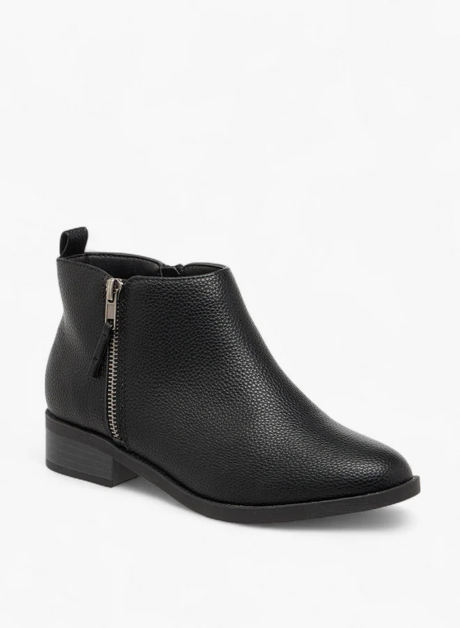 فلورا بيلا من شو إكسبرس Solid Ankle Boots with Zip Closure