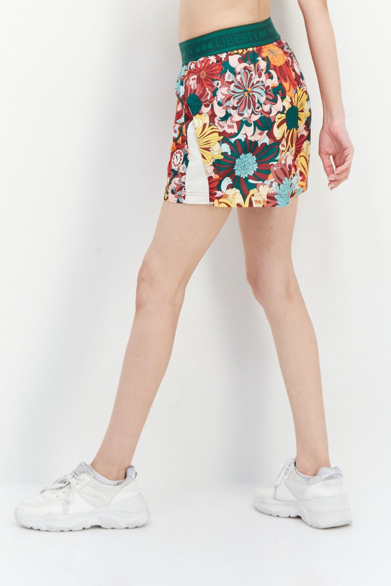 PUMA Women Sportswear Fit Floral Pattern Training Shorts, Green - Image 2