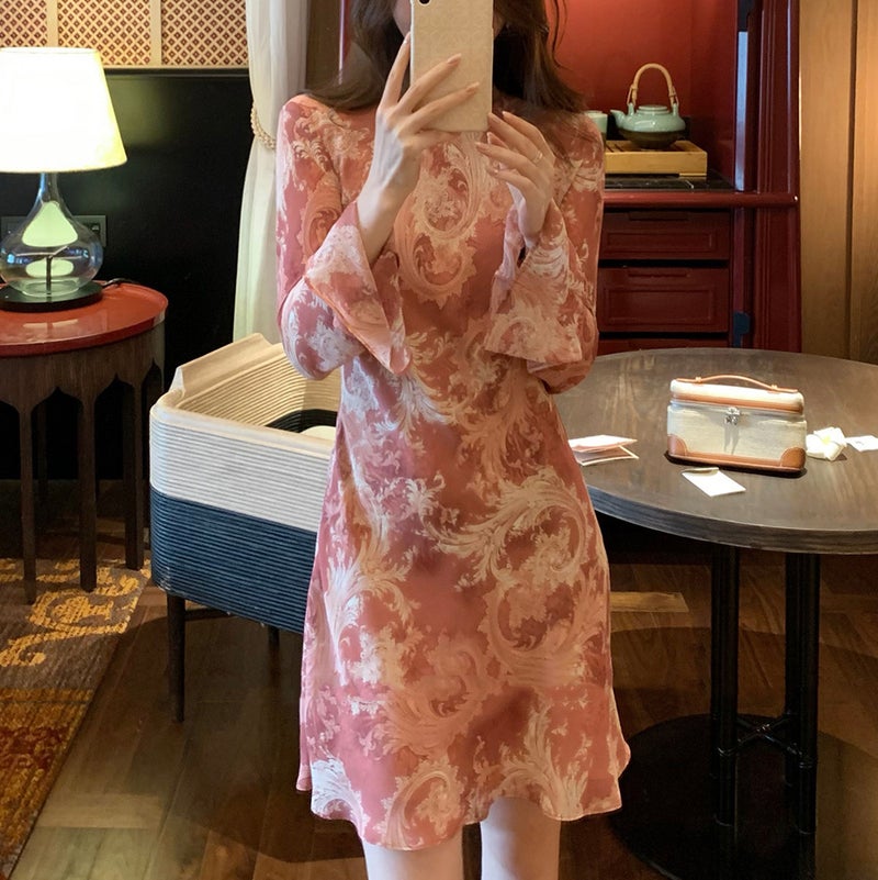 Women's Acanthus Print Bias Cut Fishtail Flared Sleeve High Waist Slim Fit Midi Dress - Image 3
