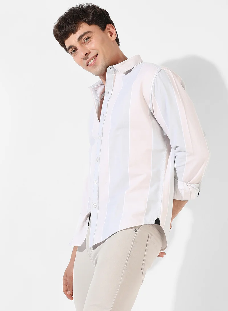 Campus Sutra Men's White And Blue Striped Regular Fit Casual Shirt