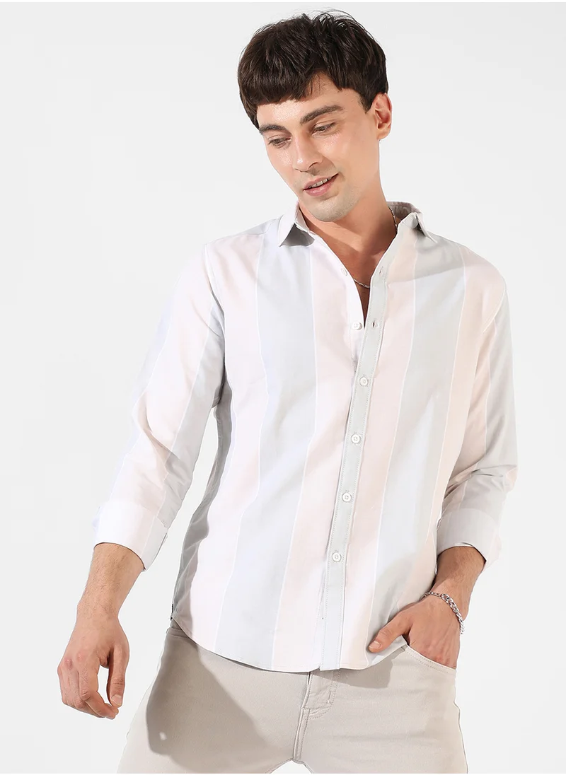 كامبوس سوترا Men's White And Blue Striped Regular Fit Casual Shirt