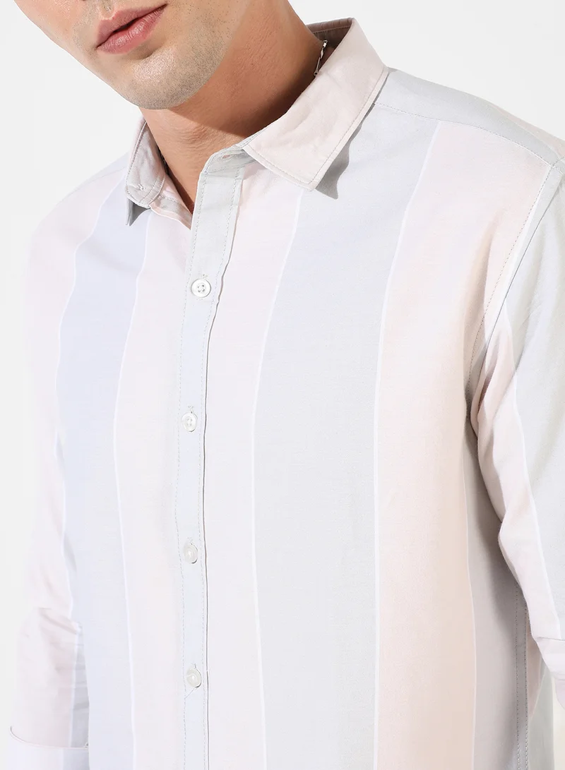 Campus Sutra Men's White And Blue Striped Regular Fit Casual Shirt