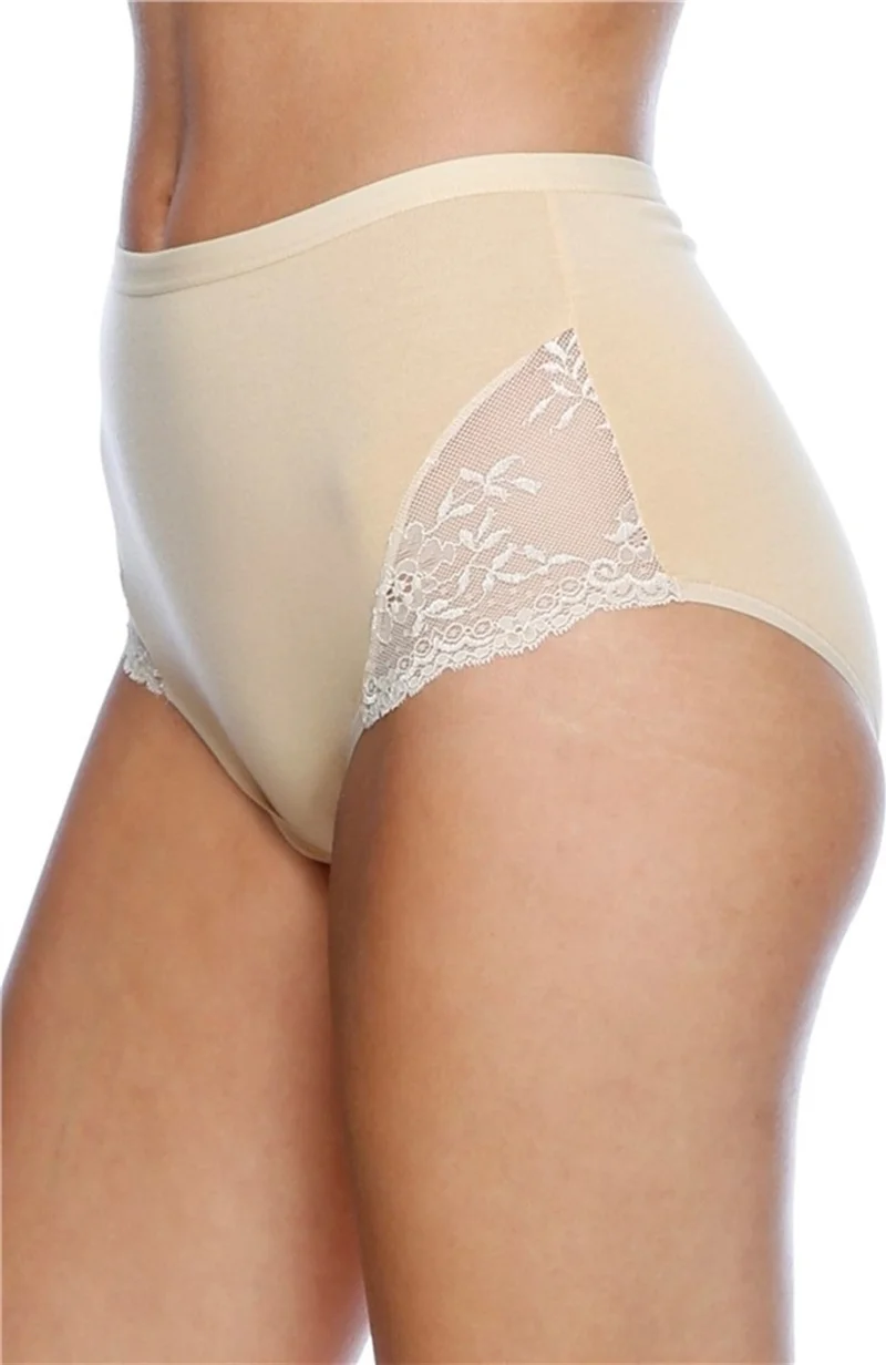 ماجيك فورم 626 - Wide Edged Combed Cotton Fabric Low Lace Normal Panties