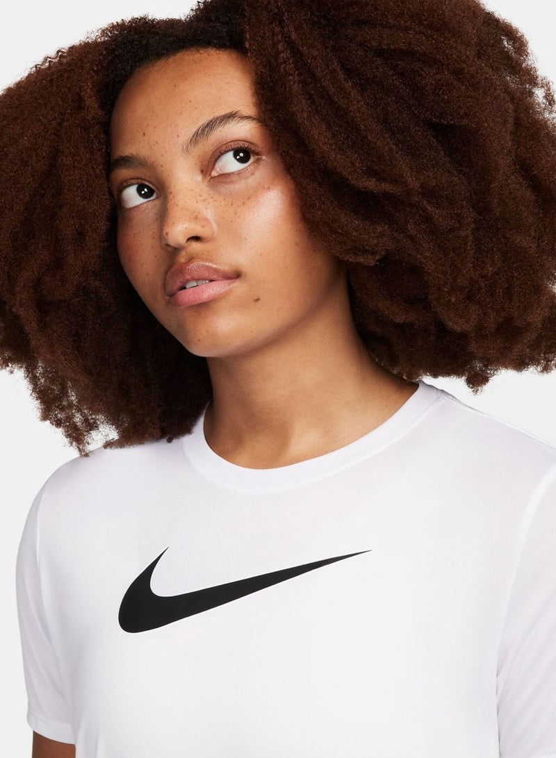 نايكي تيشيرت بقصة عادية مزود بتقنية دراي-فيت هايبرد - Image 3