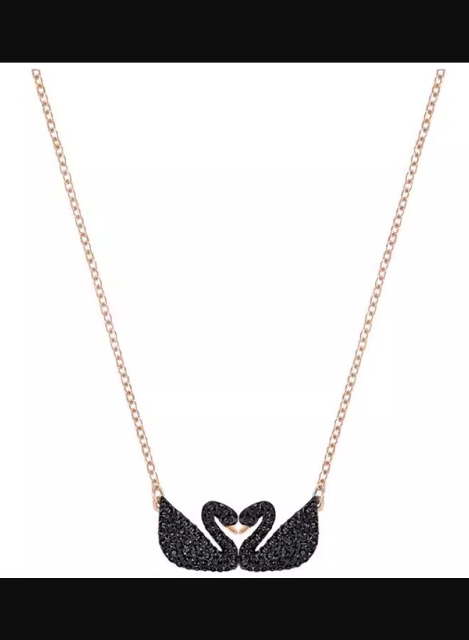 Generic Iconic Pendant Necklace  - Image 1