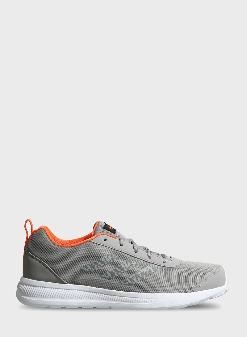 adidas رئيس الشارع
