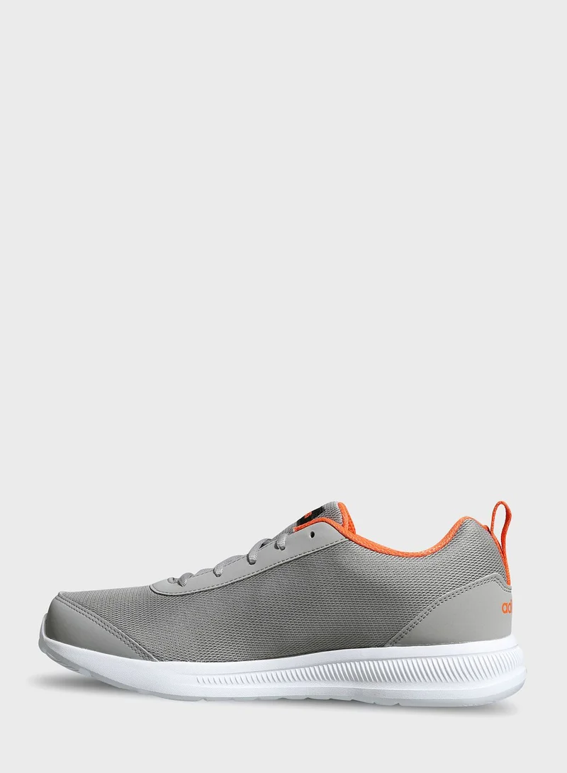 adidas رئيس الشارع