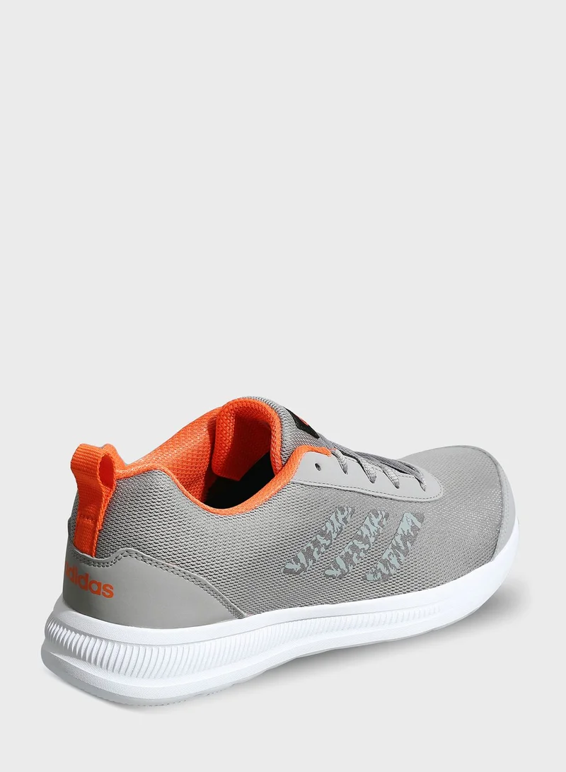 adidas رئيس الشارع