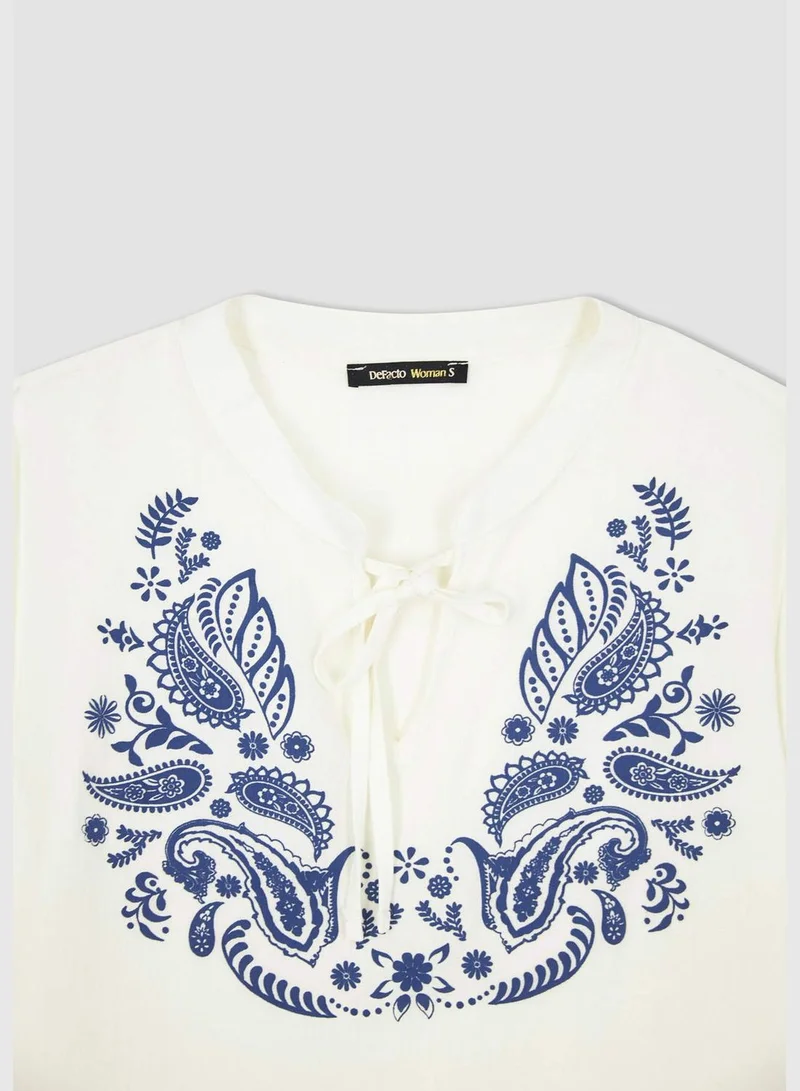 ديفاكتو Regular Hem 3/4 Sleeve C-Neck Blouse