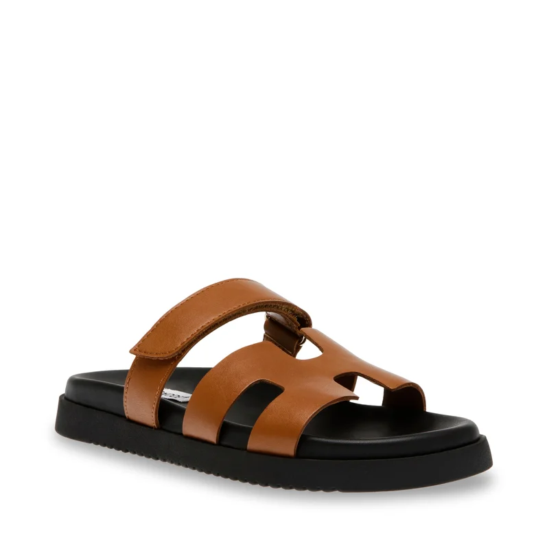 STEVE MADDEN Mayven Camel Flat Sandals