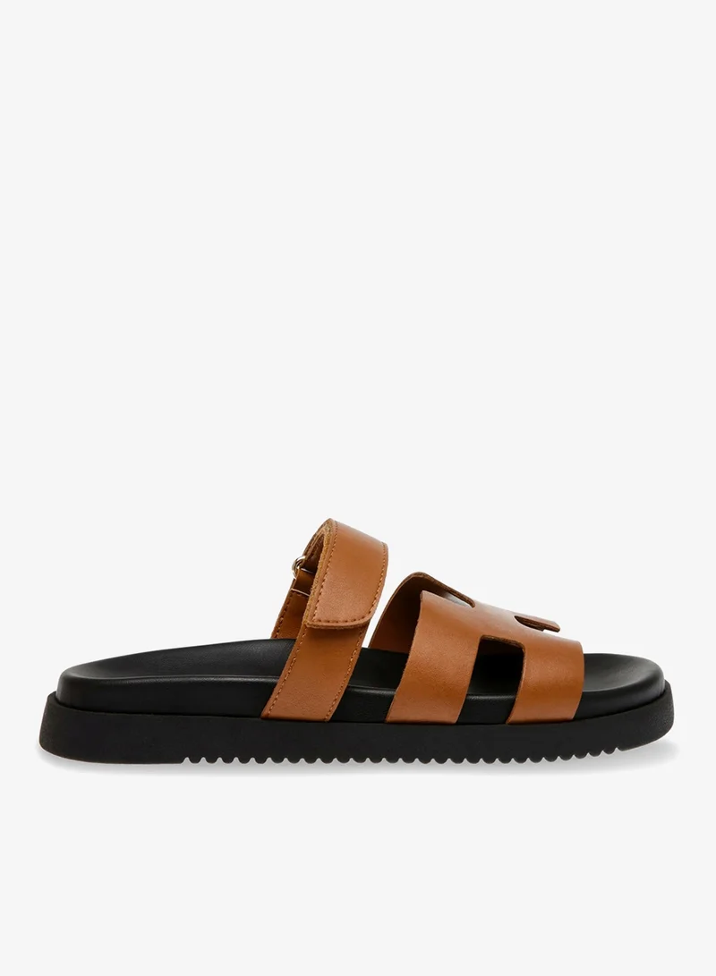 STEVE MADDEN Mayven Camel Flat Sandals