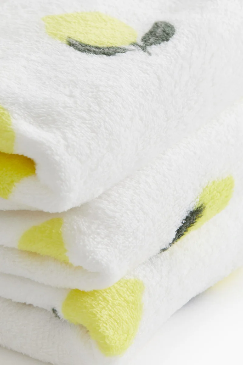 اتش اند ام بطانية منقوشة من الفليس