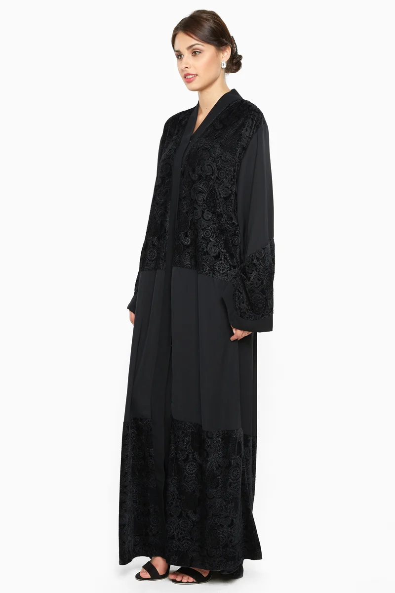النخبة An elegant abaya in floral self embolished rich velvet -AJ555A