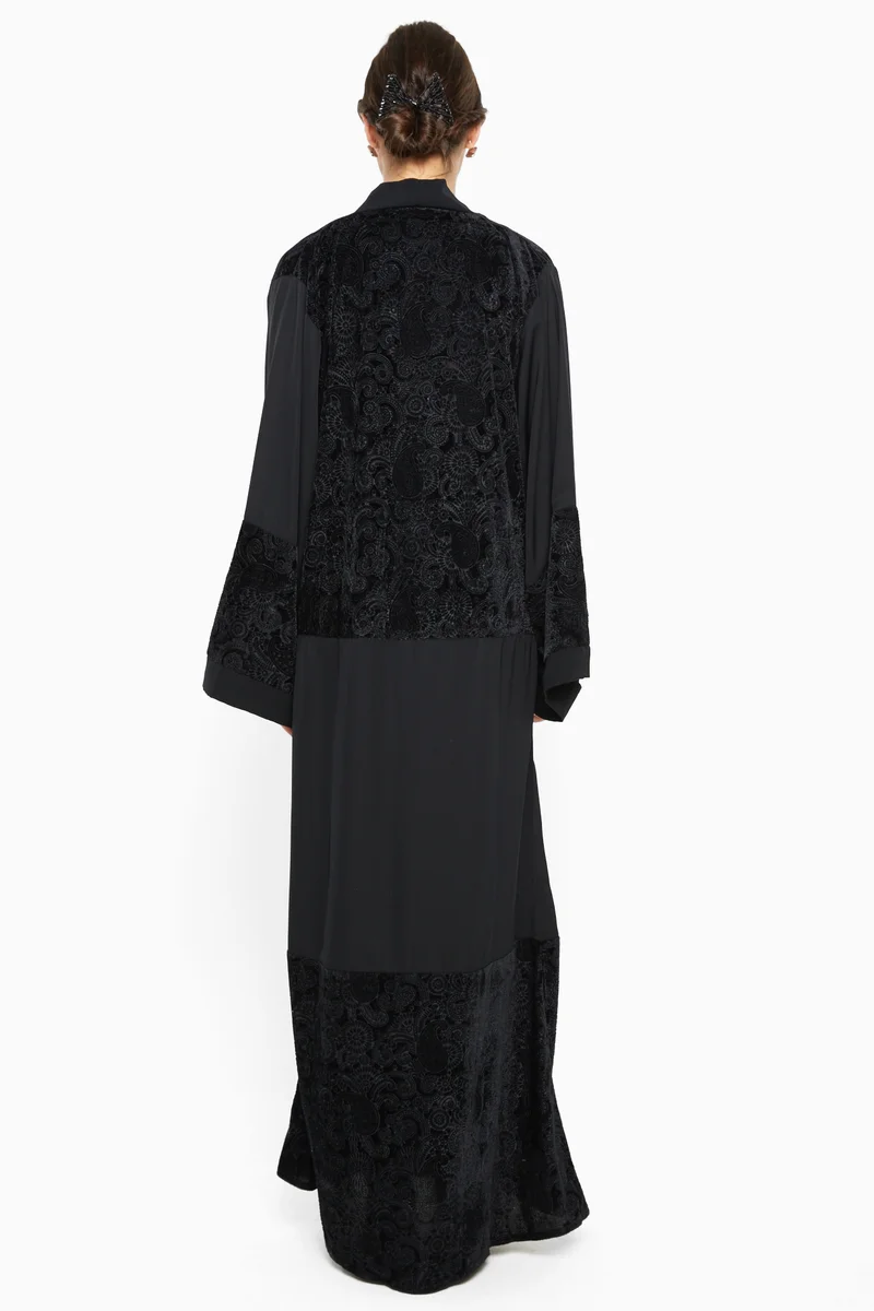 النخبة An elegant abaya in floral self embolished rich velvet -AJ555A