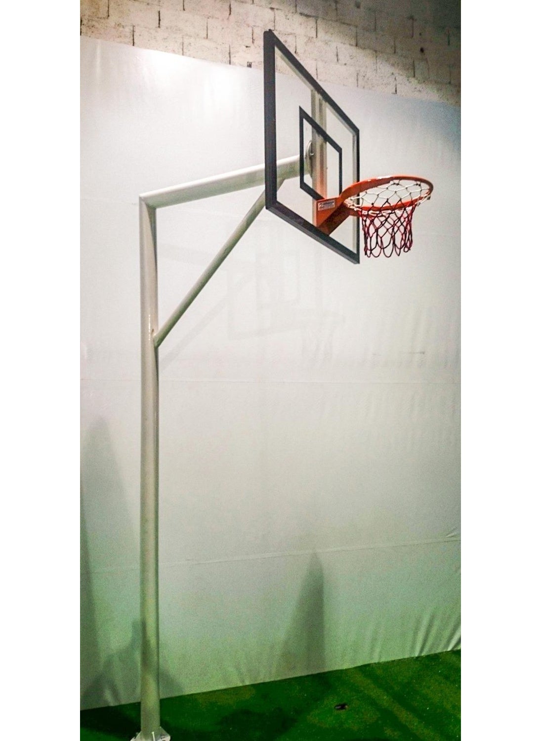 Standard Basketball Hoop Fixed Circle 90*120 10 mm Glass Backboard - pzsku/ZA85661CE13931E267070Z/45/_/1725724964/393eb293-6cc0-465d-81a3-c165f25d60e0