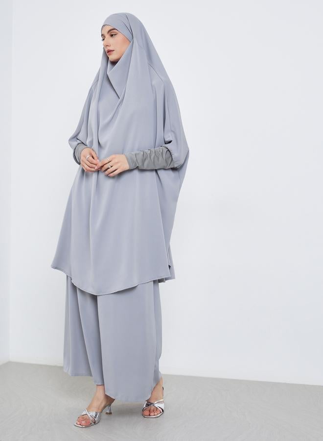 تايك تو عباية بتصميم جناح الخفاش مع تنورة - Image 1