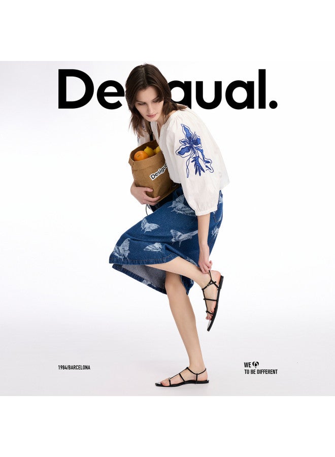 DESIGUAL تنورة قطنية جينز بطبعة فراشة فنية - Image 4