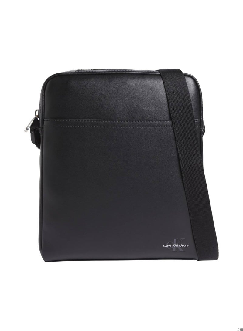 Calvin Klein Jeans Reporter Bag - Image 1