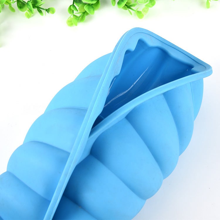 Large Silicone Cake Mold Kitchen Supplies High Temperature Resistant Hollow Chiffon Cake Mold Baking Tools Silicone Mold - Image 4