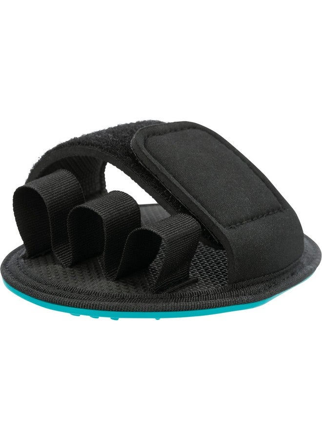 تريكسي فرشاة تدليك للحيوانات الأليفة، فرشاة تدليك لإزالة الشعر المتساقط، تتخلص من التشابك والشعر المتساقط غير المرغوب فيه، مصنوعة من البوليستر/السيليكون/المطاط اللدن بالحرارة، المقاس: 11 × 14 سم - Image 4