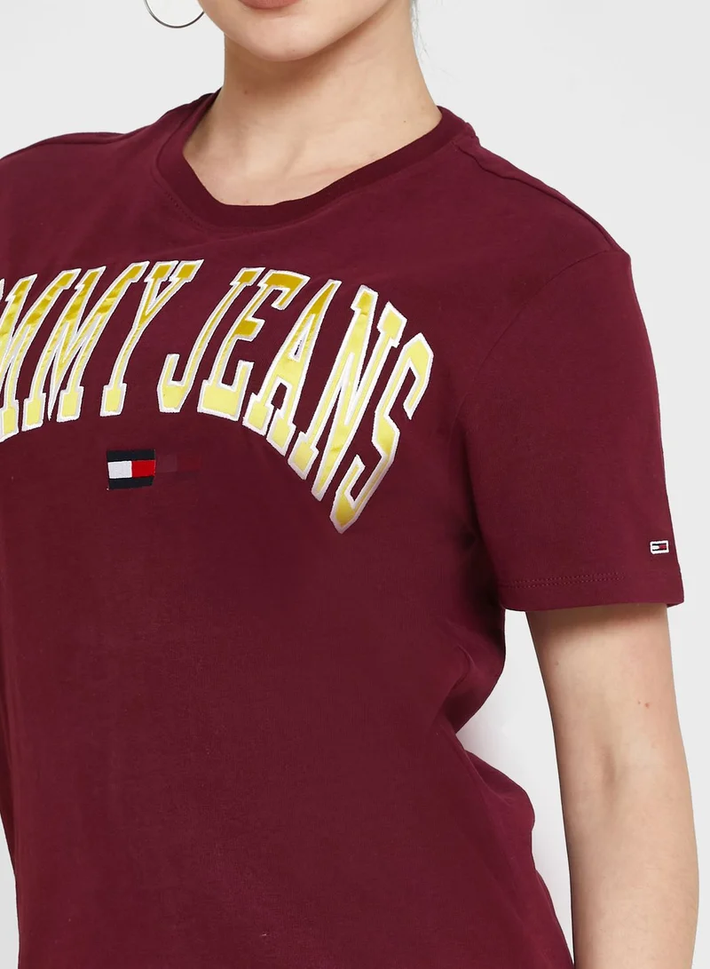 TOMMY JEANS Crew Neck Logo T-Shirt