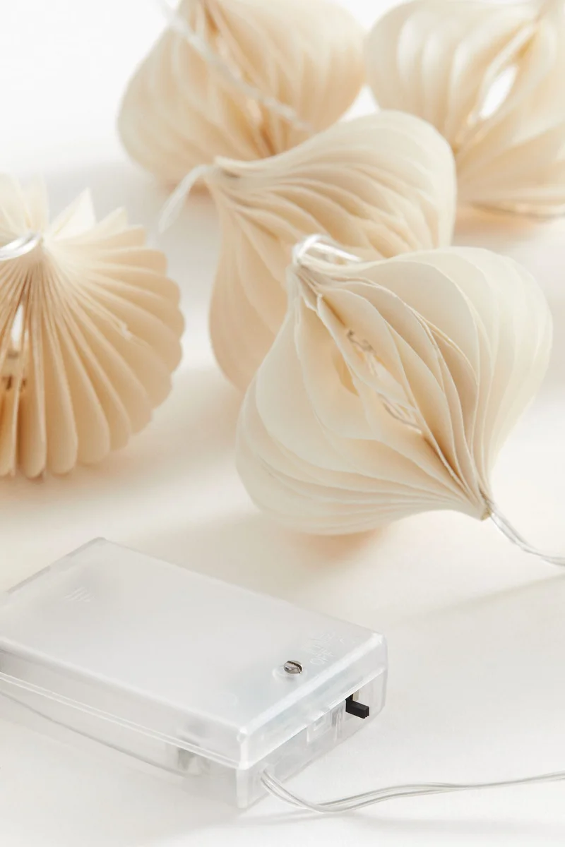 H&M Paper lantern string lights