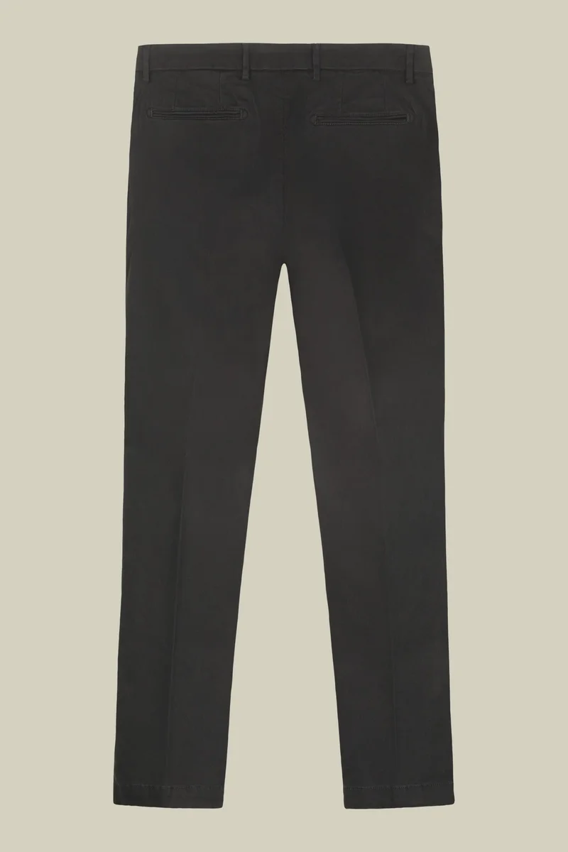 Doppelganger Grey Classic men's chinos in regular fit with stretch twill construction - Anthracite for Men | Best Price UAE