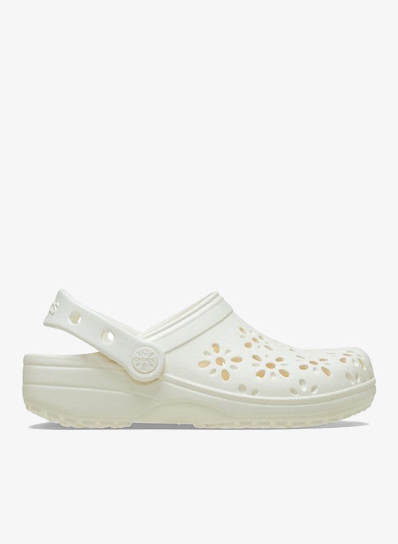 كروكس صندل كلاسيكي بنقوش زهور مقصوصة - Image 1