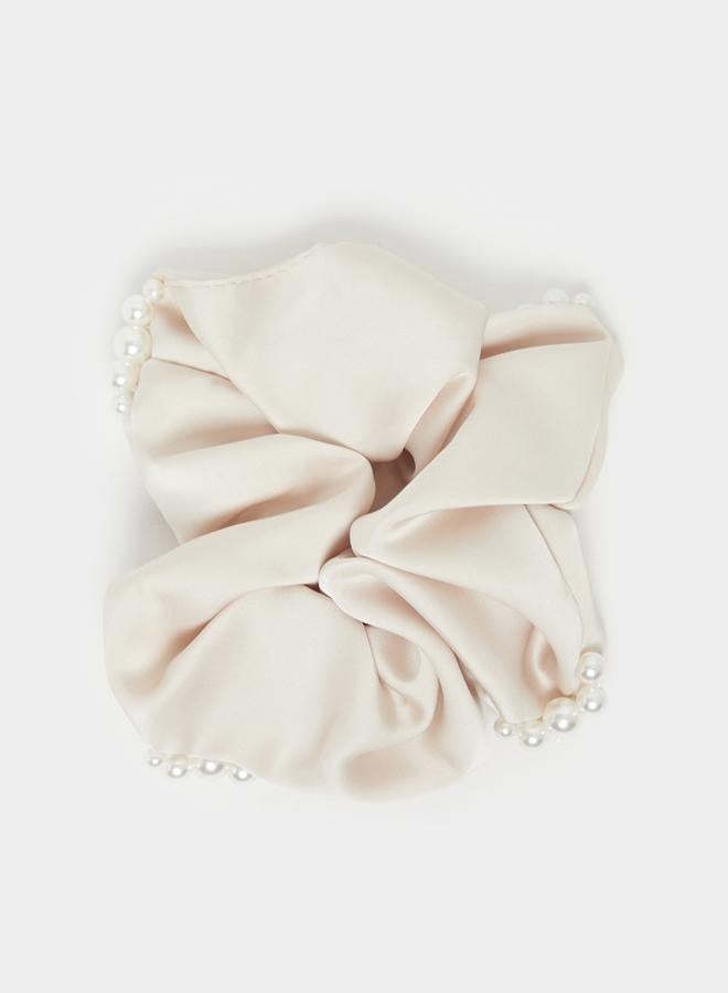 ستايلي سكرانشي مزين باللؤلؤ الصناعي - Image 1