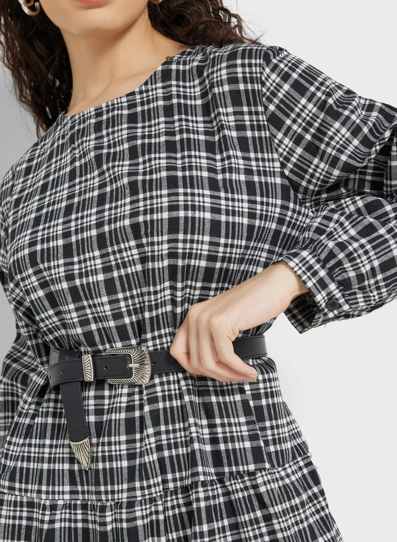 Ginger Embossed Buckle Slim Belt