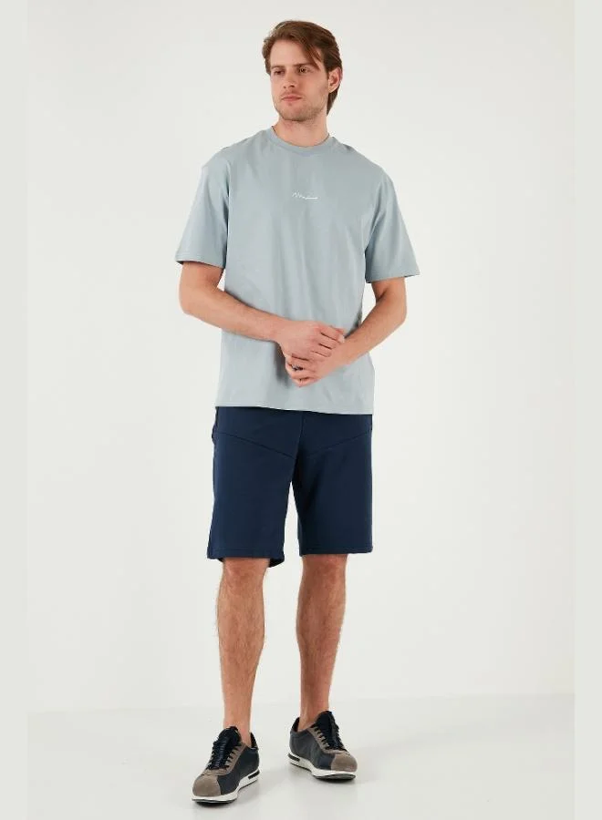 بوراتي شورت رجالي قطني بخصر مربوط وجيوب بقصة عادية