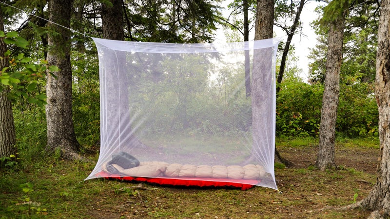 Coghlan's Rectangular Mosquito Net â€“ Lightweight Mesh Canopy for Camping, Travel, and Outdoor Use â€“ Includes Tie Loops, Carry Bag, Twine, Hooks, Anchors, Nails â€“ White, 78" x 32" x 59" - Image 2