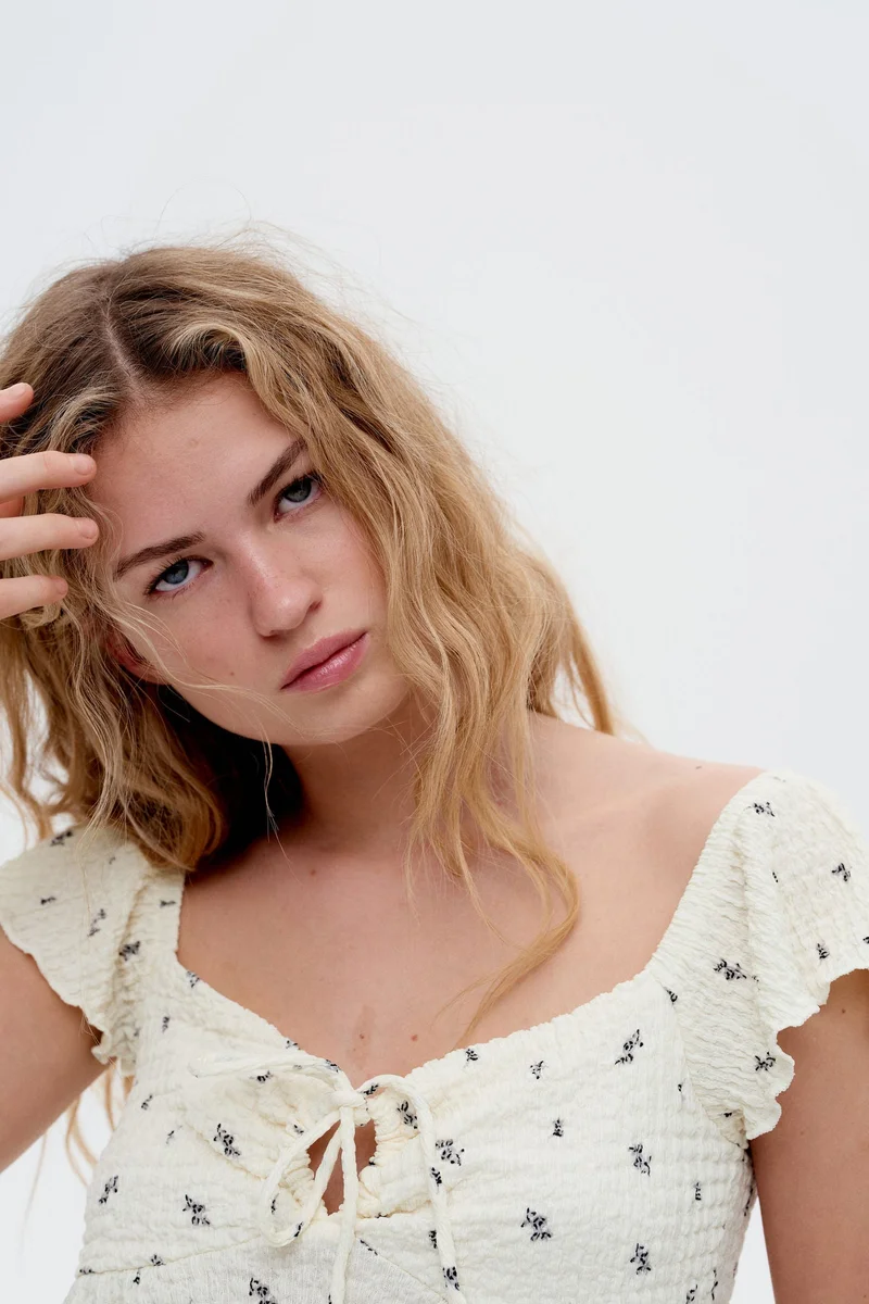 H&M Crinkled flutter-sleeved top