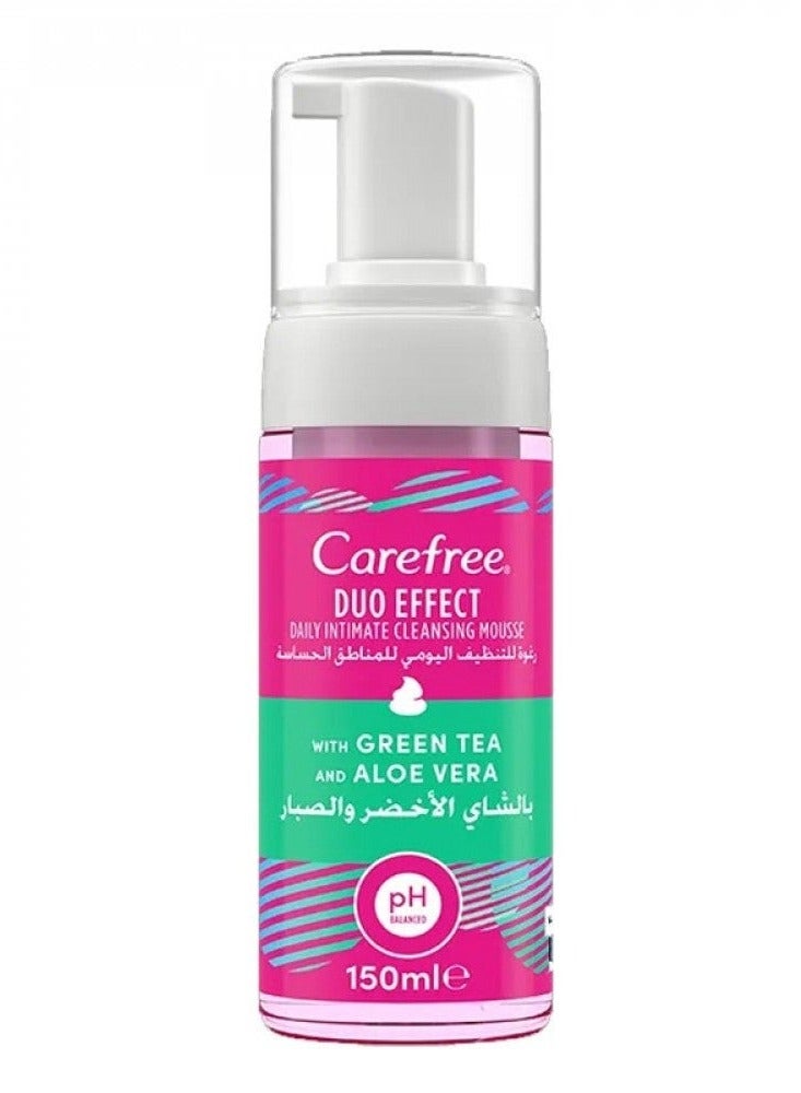 Carefree Carefree Daily Intimate Cleansing Mousse Duo Effect With Green Tea And Aloe Vera 150ml - Image 1