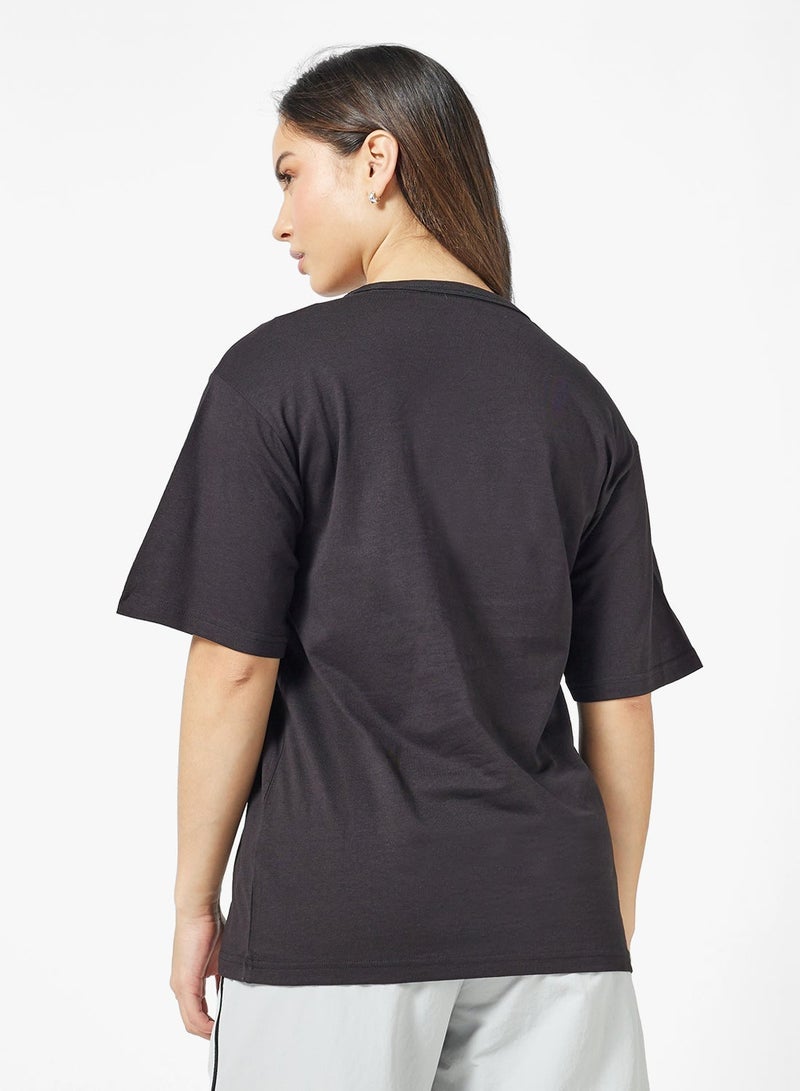 PUMA Class Relaxed Logo T-Shirt - Image 2