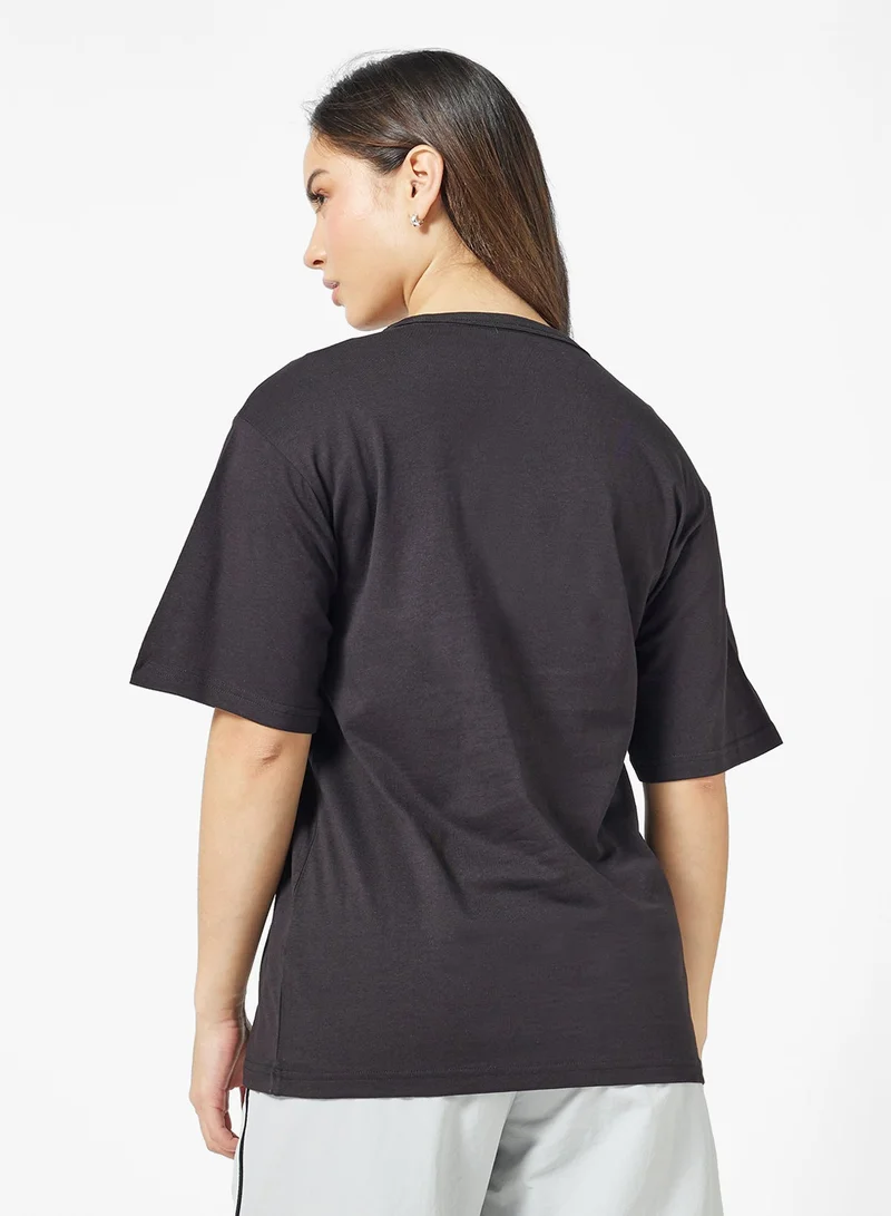 PUMA Class Relaxed Logo T-Shirt