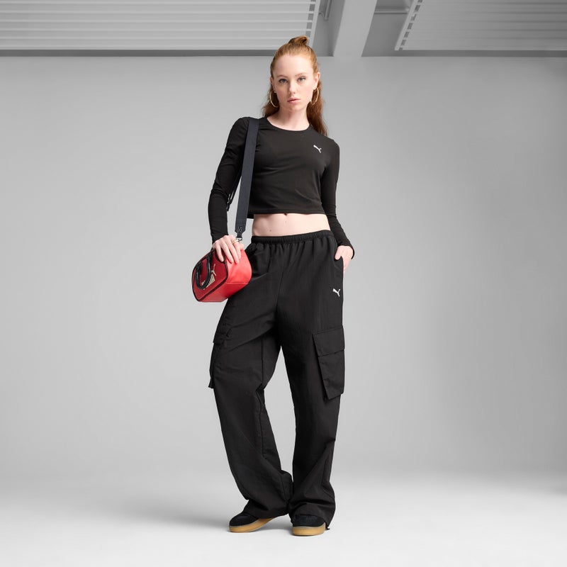 بوما بنطال كارجو منسوج وفضفاض للنساء من تشكيلة WARDROBE ESS - Image 3