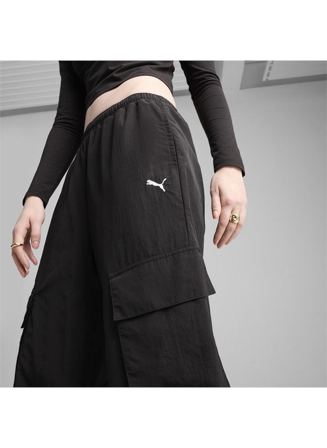 بوما بنطال كارجو منسوج وفضفاض للنساء من تشكيلة WARDROBE ESS - Image 2