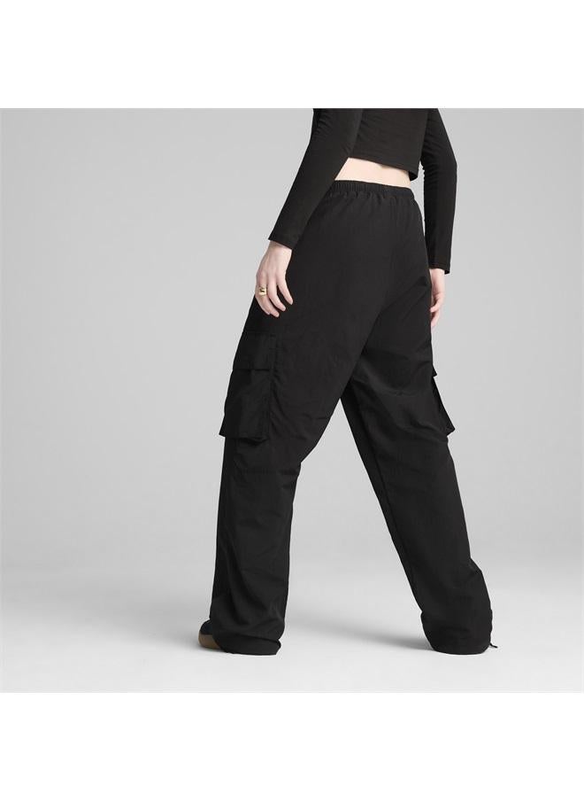 بوما بنطال كارجو منسوج وفضفاض للنساء من تشكيلة WARDROBE ESS - Image 4